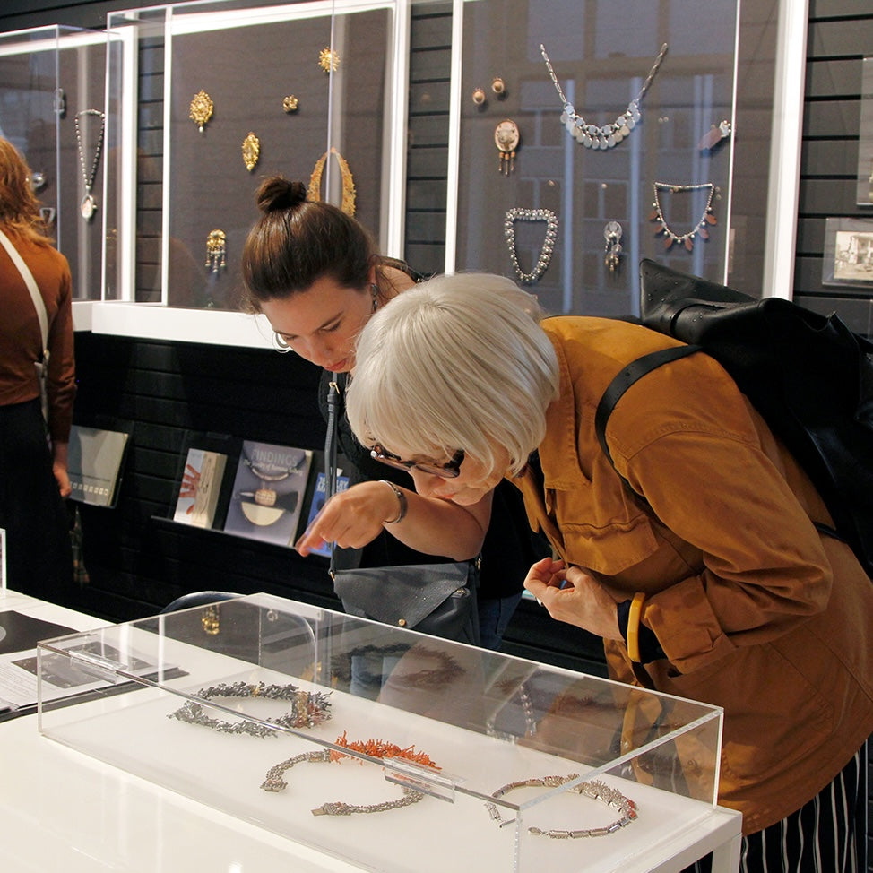 The Jewelry Library