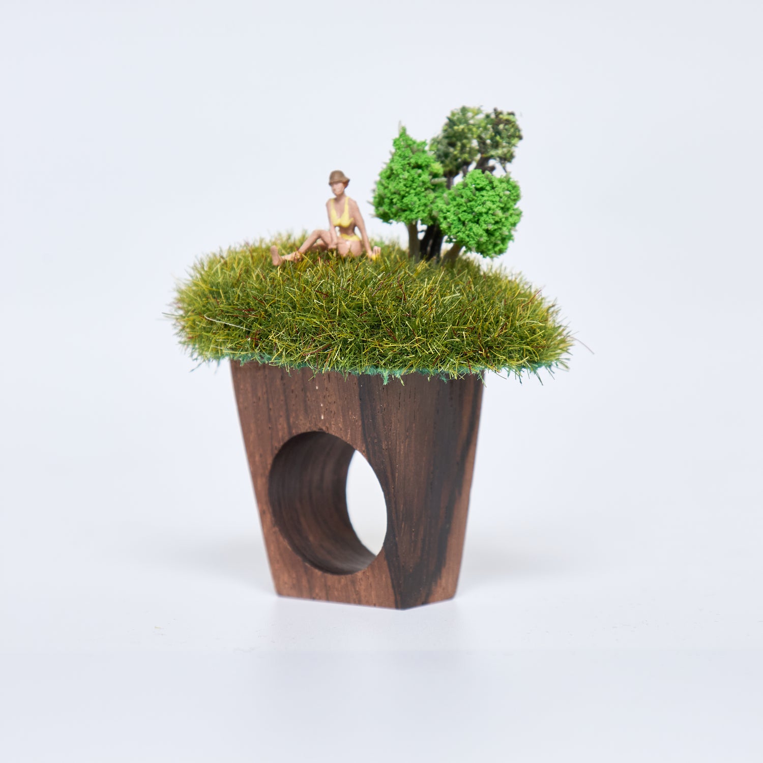Sunbather Ring Sculpture